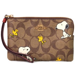 画像1: 【COACH】コーチ シグネチャー ピーナッツ コラボ スヌーピー ウッドストック プリント コーナー ジップ リストレット ポーチ カーキマルチA〔日本未発売〕