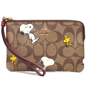 画像1: 【COACH】コーチ シグネチャー ピーナッツ コラボ スヌーピー ウッドストック プリント コーナー ジップ リストレット ポーチ カーキマルチB〔日本未発売〕