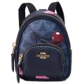 【COACH】コーチ バックパック キーホルダー コーティングキャンバス レザー シグネチャー さくらんぼ チェリー リュックサック モチーフ ミニ ポーチ 小物入れ キーホルダー バッグチャーム デニムマルチ（日本未発売）