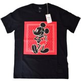 画像: 【COACH】コーチ ディズニー ミッキーマウス バンダナ柄 コラボ Ｔシャツ Ｓ ブラック（日本未発売）