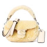 画像: 【COACH】コーチ バッグ シアリング レザー タビー 12 もこもこ ふわふわ マイクロ ロゴ フラップ クロスボディ 3WAY ショルダー ハンドバッグ クリーム（日本未発売）