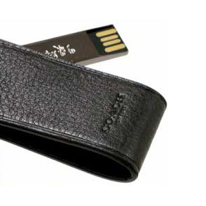 画像: 【COACH】コーチ レザー 4GB USB メモリー キーリング ブラック〔日本未発売〕