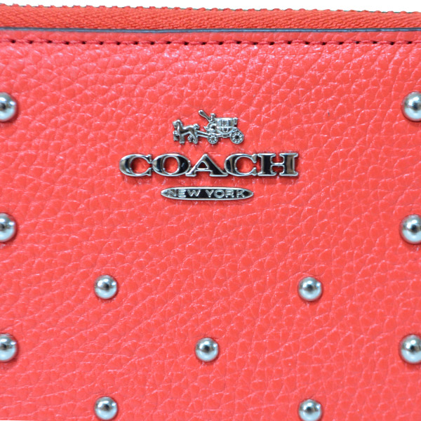 画像: 【COACH】コーチ ペプルト レザー リベット ジップ フォン ウォレット リストレット  財布 ディープコーラル〔日本未発売〕