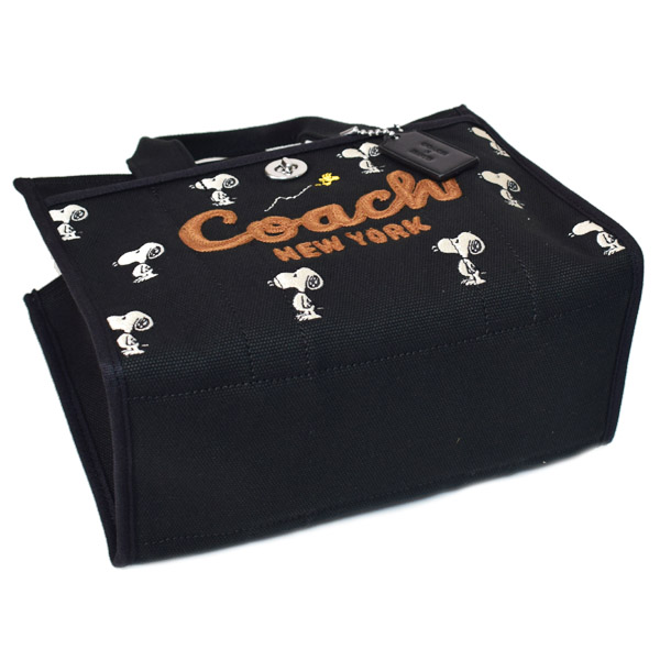 画像: 【COACH】コーチ スヌーピー バッグ キャンバストート ピーナッツ コラボ キャンバス トート 刺繡 カーゴ 26 ロゴ 2WAY クロスボディ ショルダー ハンドバッグ ブラックマルチ（日本未発売）