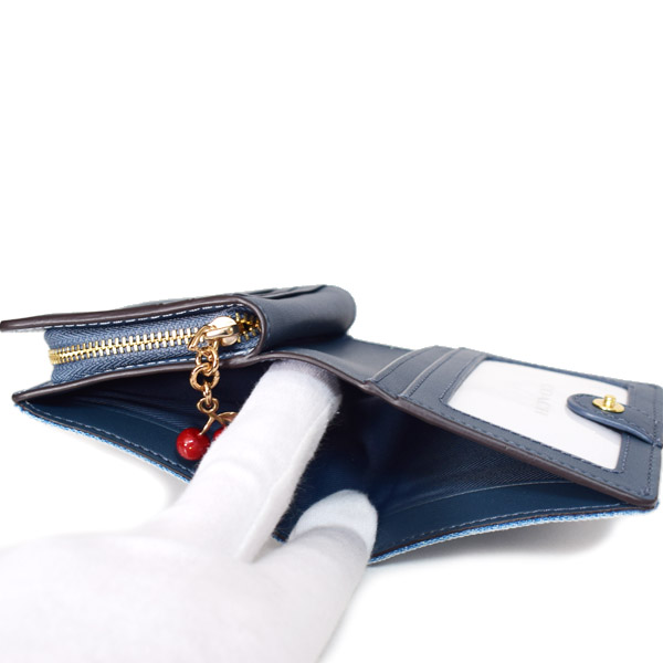 画像: 【COACH】コーチ 財布 デニム さくらんぼ レザー ロゴ チャーム コンパクト スナップ ウォレット 二つ折り 財布 ライトインディゴ（日本未発売）