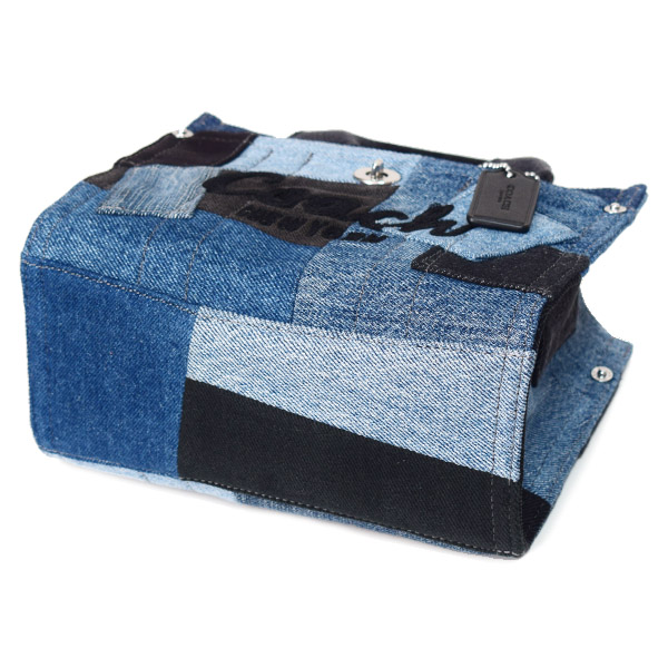 画像: 【COACH】コーチ バッグ デニム パッチワーク カーゴ トート 刺繡 20 ミニ ロゴ 2WAY クロスボディ ショルダー ハンドバッグ トートバッグ  デニムマルチ（日本未発売）