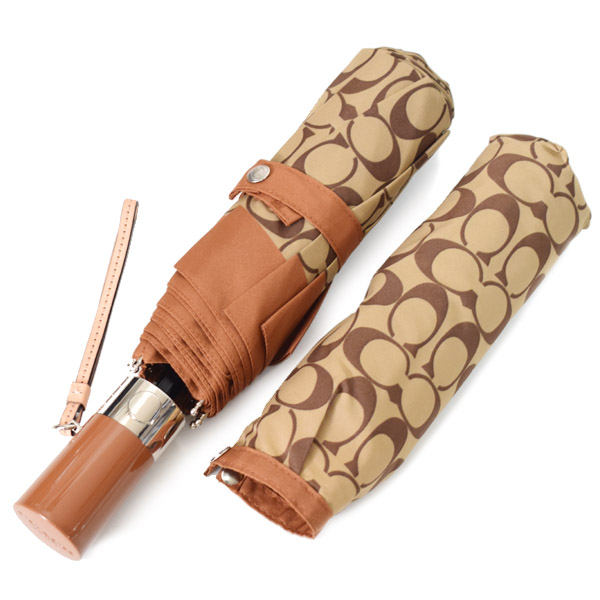画像: 【COACH】コーチ シグネチャー 折りたたみ傘 カーキ×サドル（日本未発売）