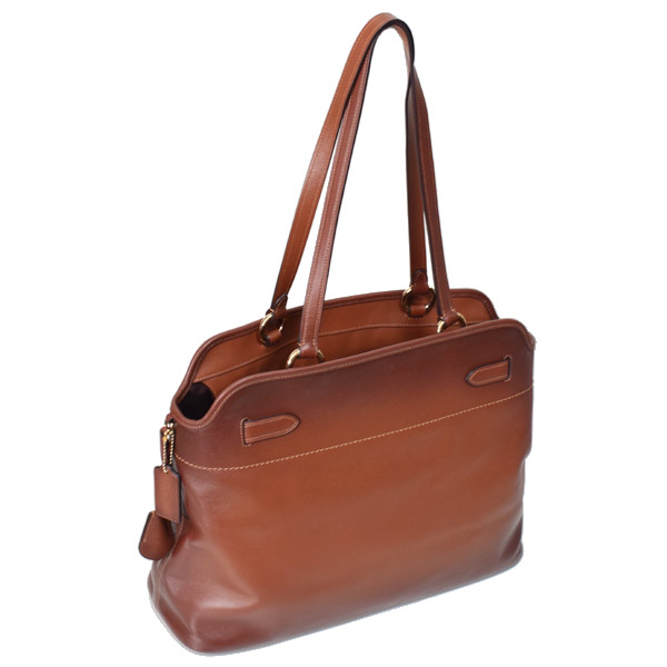 画像: 【COACH】コーチ バッグ スムースレザー バーニッシュド イーストン ロゴ キーリング チャーム付き ジップ トート バッグ レッドウッド（日本未発売）
